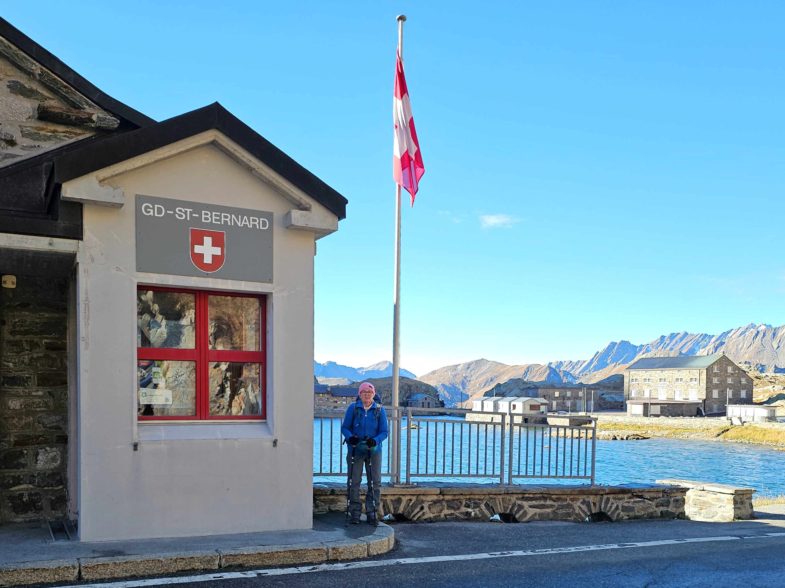 right_picture.jpg -Image for facebook - best 2:1 aspect